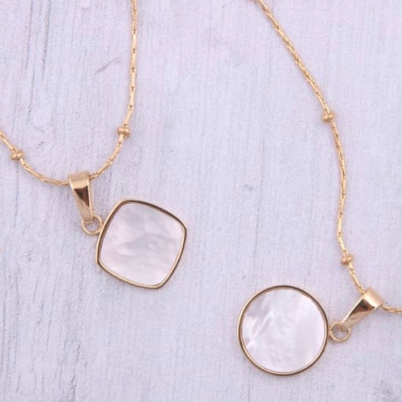 Geometric Shaped Titanium Necklace - Picture 2 of 3